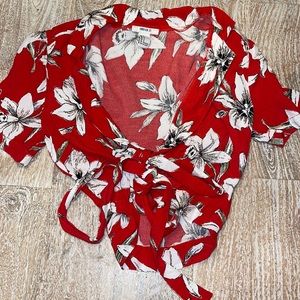 Forever 21 Floral Tie-Hem Crop Top